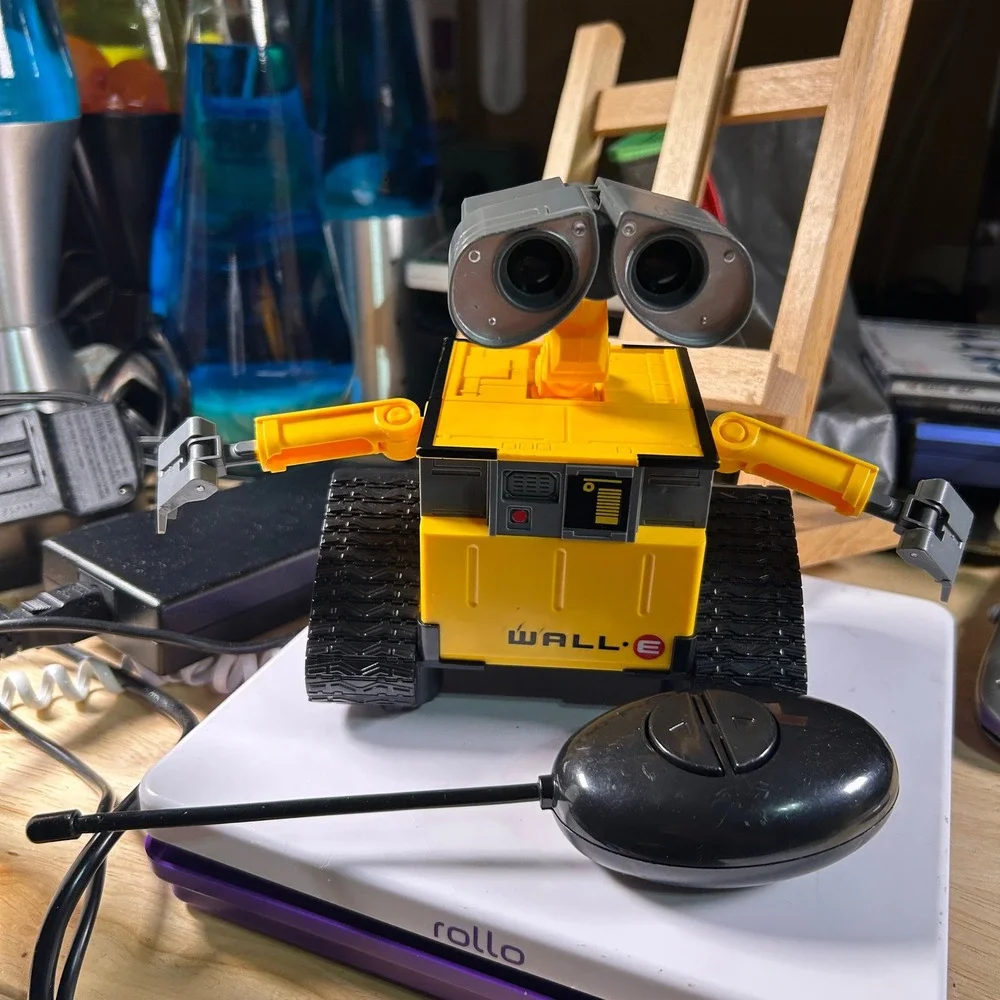 Disney Pixar Wall-E Remote Control Robot Toy Yellow Black ET-0834 Tested Working